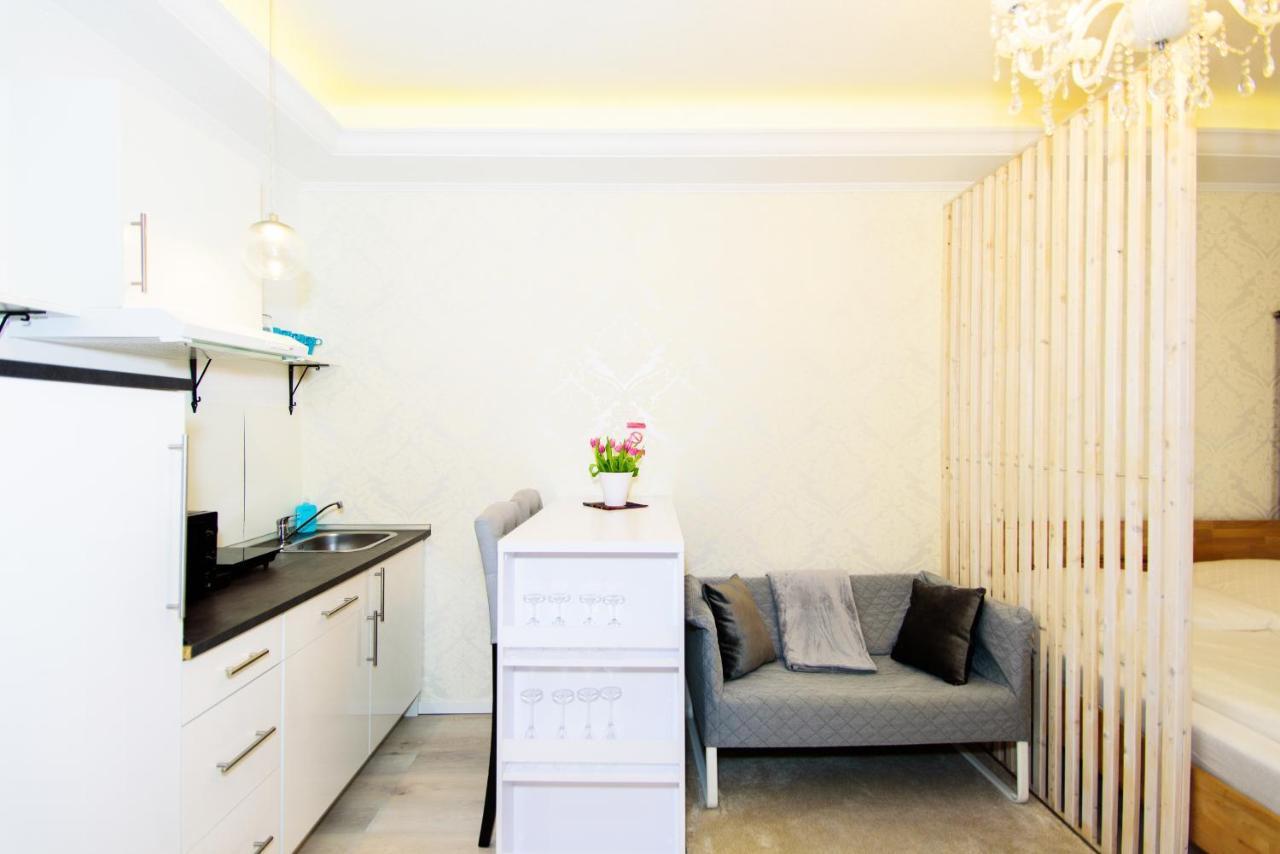 Noble Ferienwohnung In Metzingen-Zentrum Metzingen  Buitenkant foto